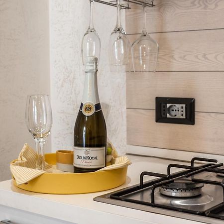 Yhellow Home Comfy Apartment バーリ エクステリア 写真